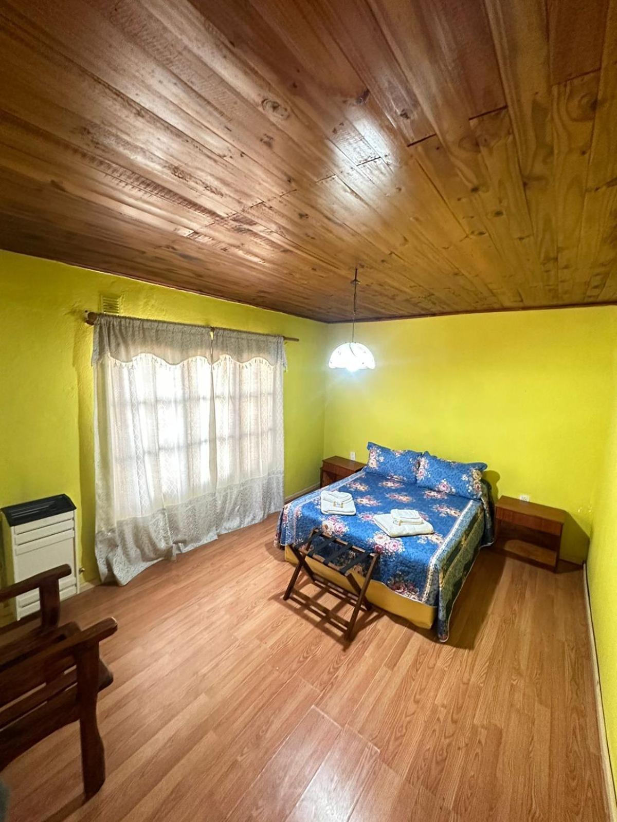 Hospedaje Formosa El Calafate Exterior foto